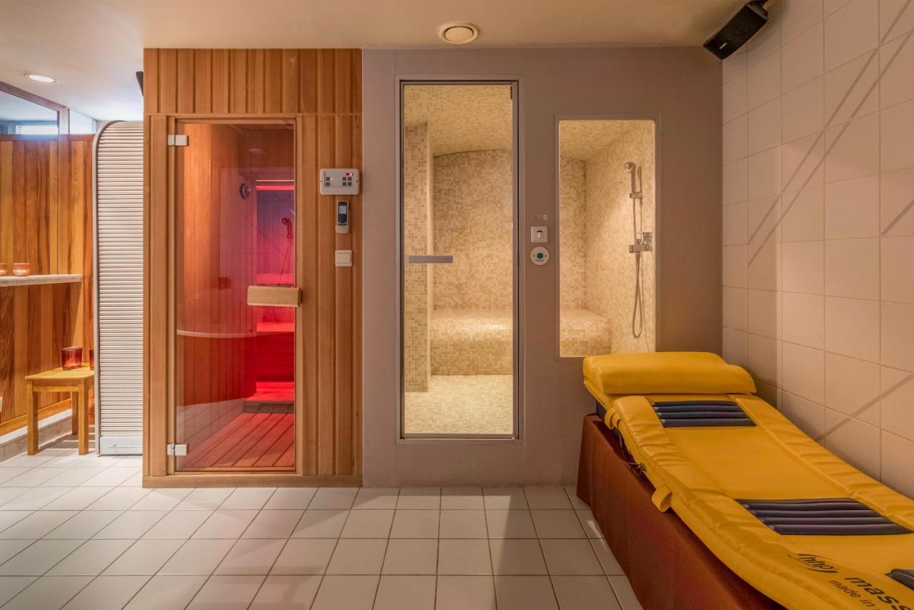 Beautyd Red Room Centrum Gullegem Wevelgem Exterior foto